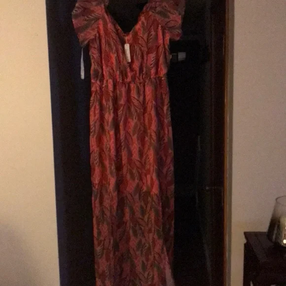 Women's Cold Shoulder Charming Charlie NWT Multi Colored Maxi Dress - Picture 2 of 10